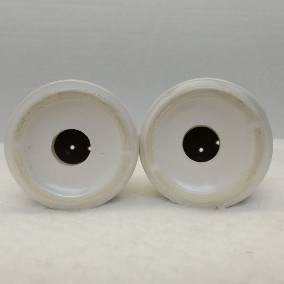 VTG McCoy Blue Willow Milk Can Salt Pepper Shakers 3.75 Inches tall - Picture 5 of 6